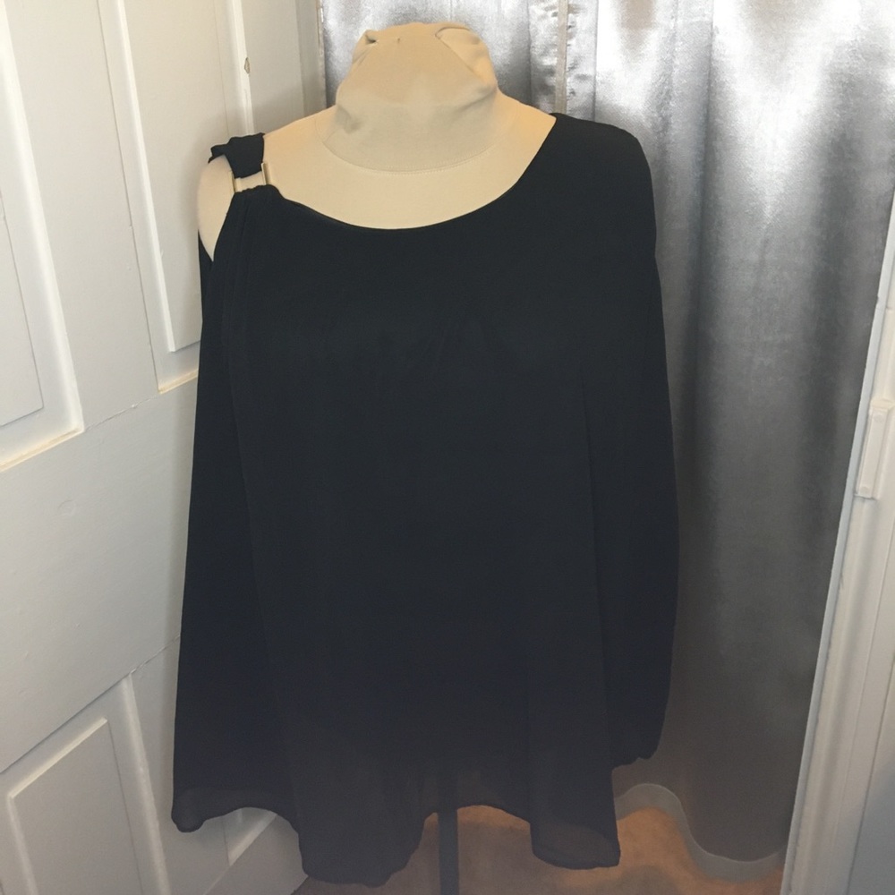 ✨signature collection blouse✨